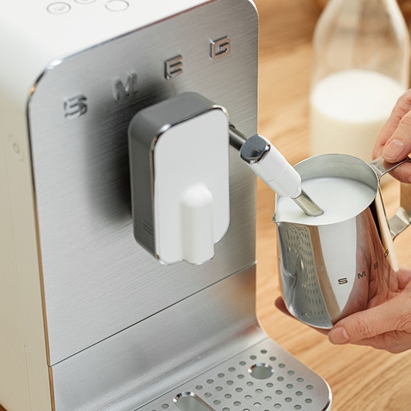 SMEG BCC02EGMEU, Espresso Automatic Coffee Machine with milk frothing 
(Emerald Green)