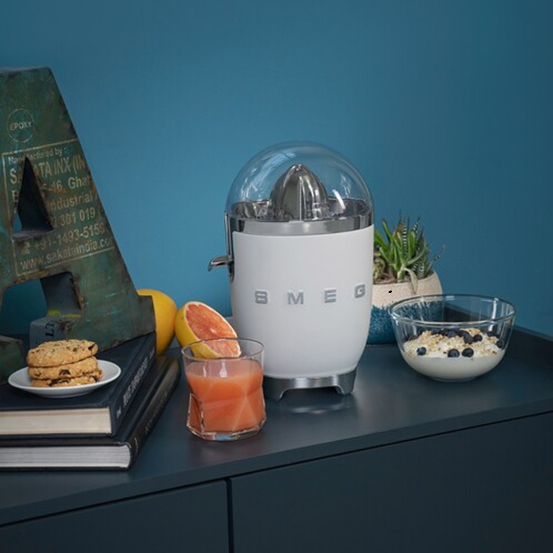 SMEG CJF01PBEU/CJF11PBEU Citrus Juicer (Pastel Blue)