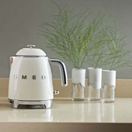 SMEG KLF05RDEU Mini Kettle Red 